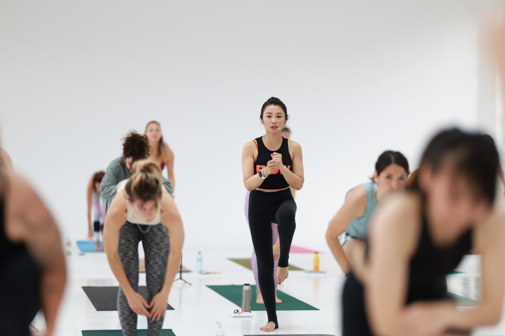圖／詩緹瑜珈教師於歐洲進行瑜珈教學